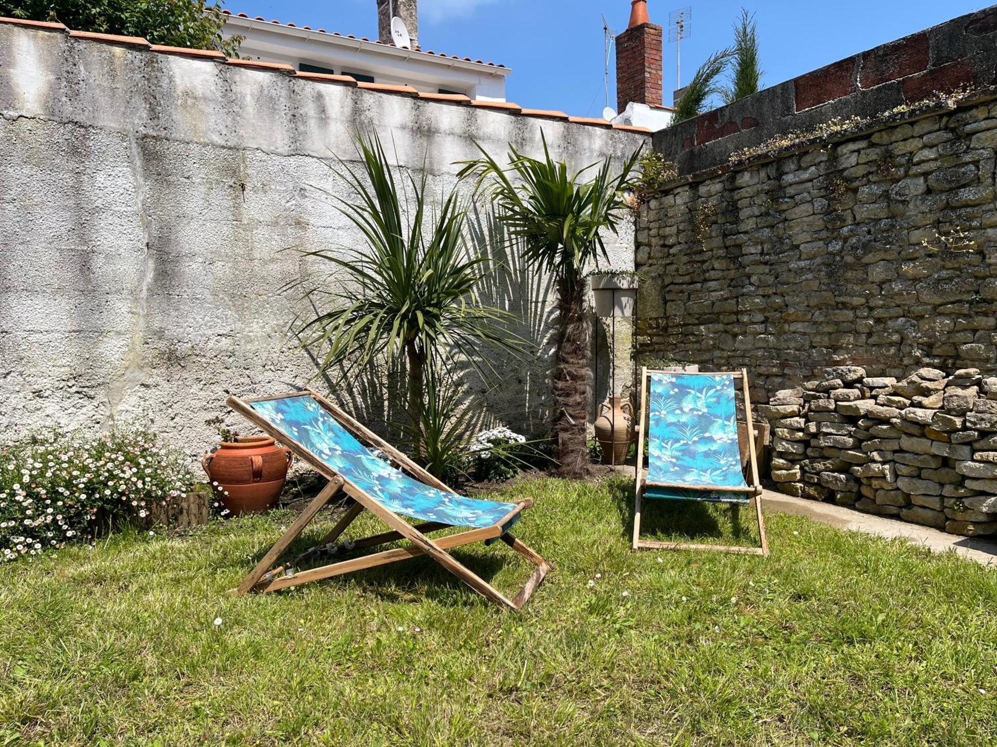 Elegante Maison Familiale Au Coeur Des Remparts De La Citadelle Le Chateau-d'Oleron Exterior photo